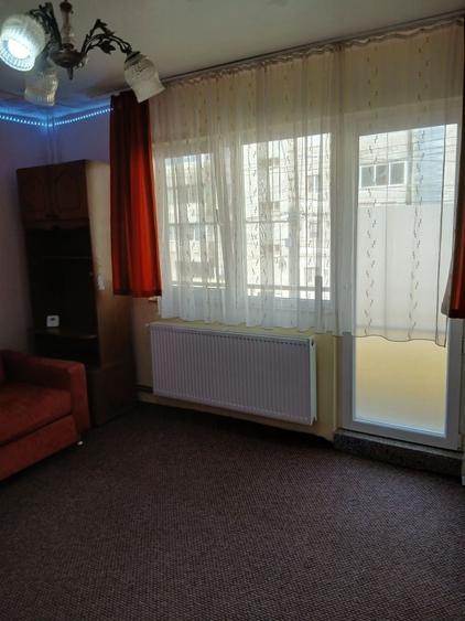 Inchiriez apartament 1 camera - 2