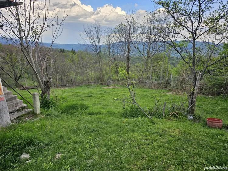Teren de 949 mp, în Sălătrucel