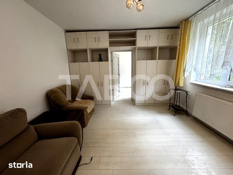 Apartament cu 2 camere nedecomandat, mobilat în Mihai Viteazul