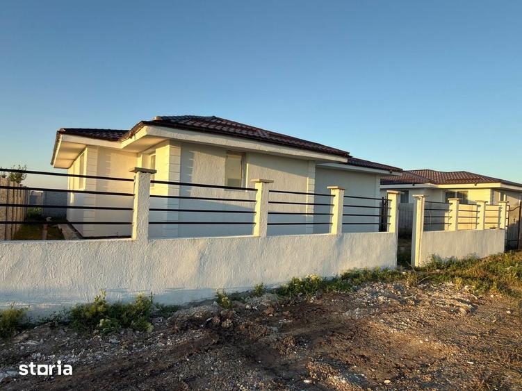 Casa individuala - 4 camere - 3 bai - Teren 369mp - 3