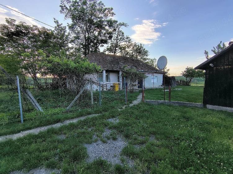 Casă cu 3 camere cu Teren 10 Mp în Central