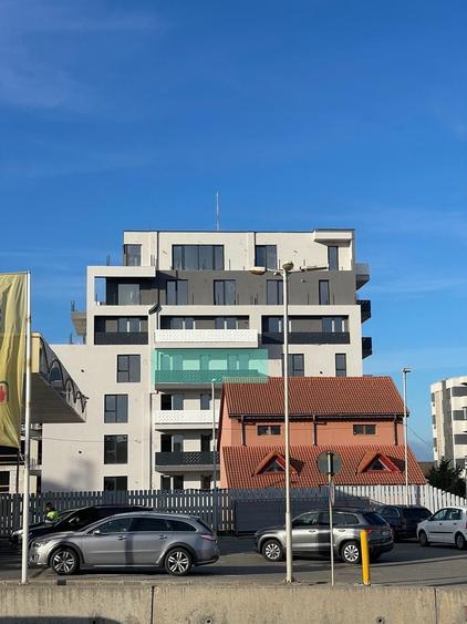 Apartament cu 2 camere decomandat în Palazu Mare