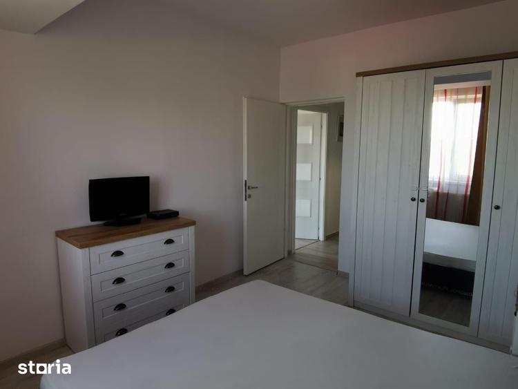 Apartament cu 2 camere decomandat în Văcăresti