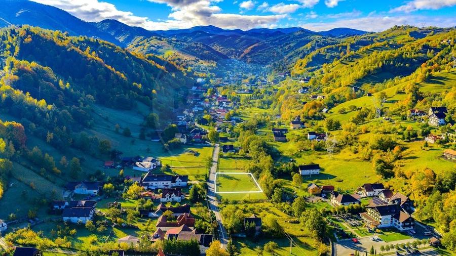 Teren Construcții intravilan de 2200 mp, în Șimon