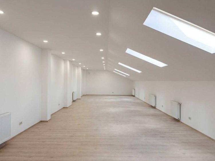 Spațiu comercial, de 120 mp, în Sinaia