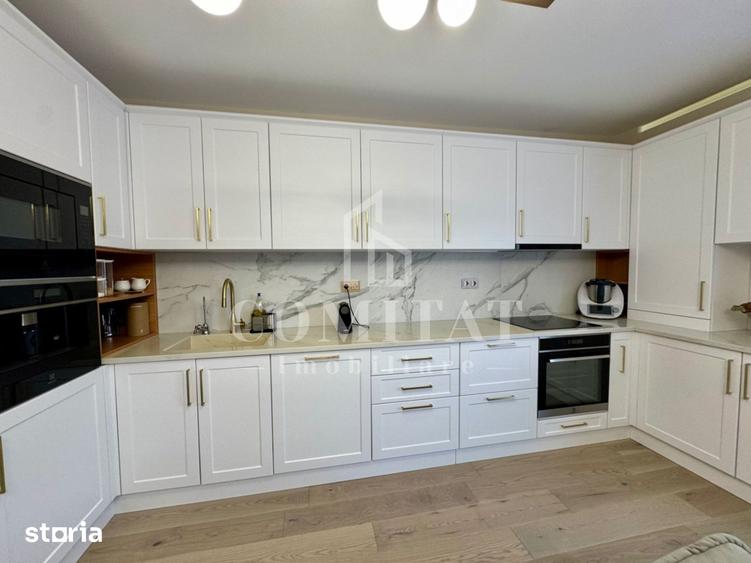 Apartament cu 4 camere semidecomandat, mobilat în Borhanci