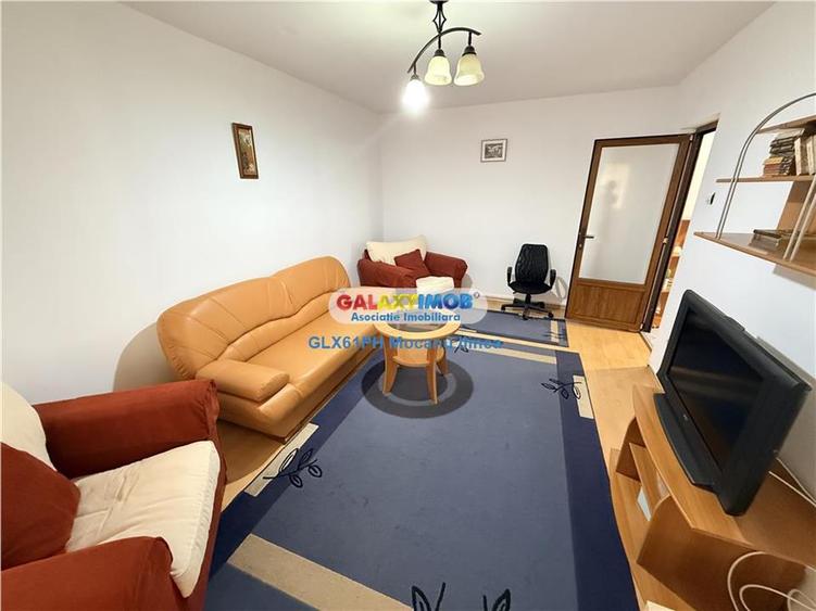 Apartament cu 4 camere decomandat, mobilat în Republicii