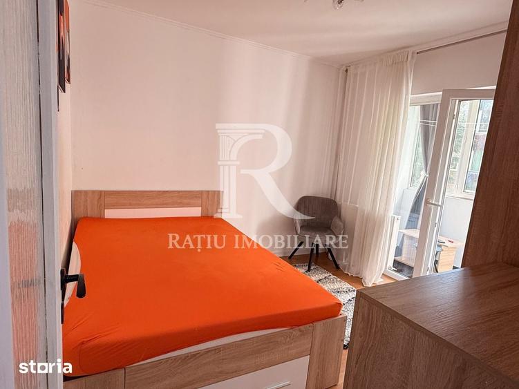 Apartament cu 3 camere în Decebal