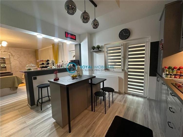Duplex cu 5 camere cu Canalizare în Bucov