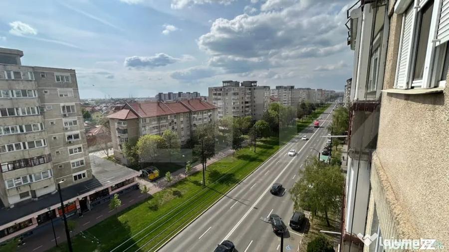 Apartament cu 3 camere decomandat în Nufărul