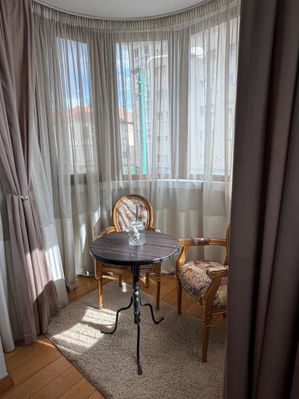 Apartament cu 3 camere decomandat în Ultracentral