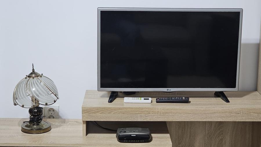 Apartament cu 2 camere semidecomandat în Popoveni