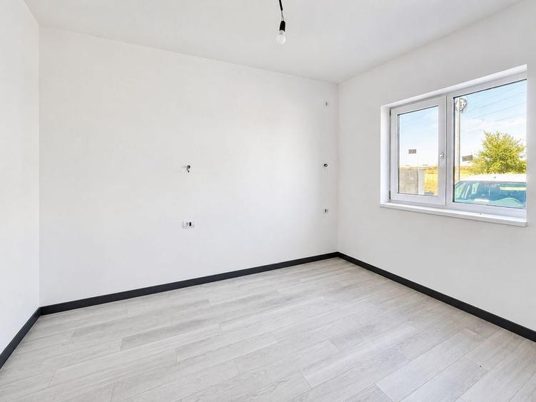 Duplex cu 3 camere cu Canalizare în Dumbrăvița
