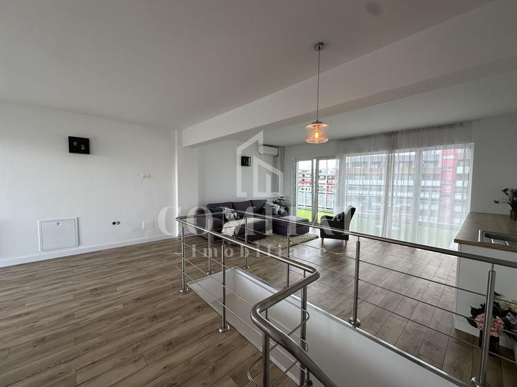Apartament cu 5 camere semidecomandat, mobilat în Bună Ziua
