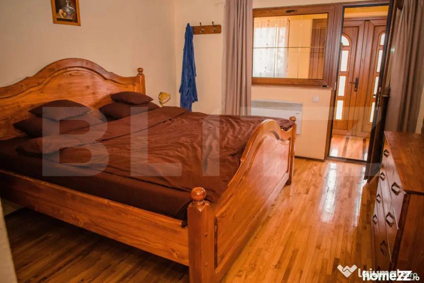 Casă cu 5 camere cu Teren 3000 Mp în Izvoarele (Livezile)