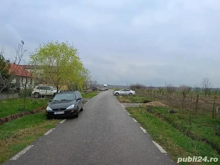 Teren de 1439 mp, în Murani