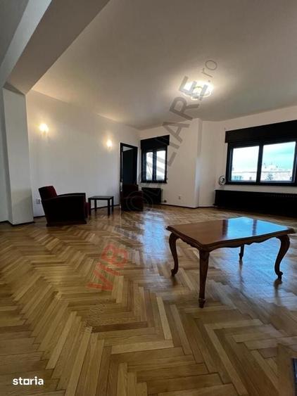 Apartament cu 3 camere decomandat în Dorobanți