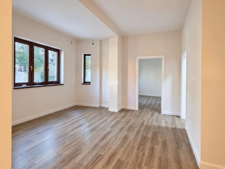 Apartament Str Tudor Vladimirescu, 3 camere, sauna, birou