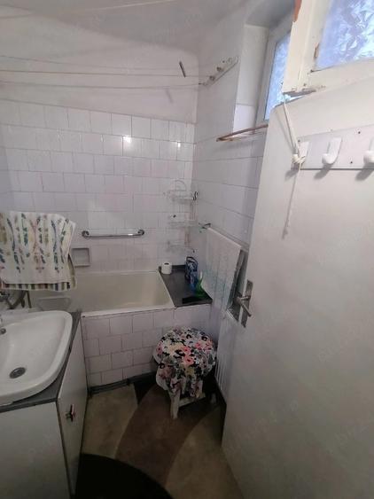 Apartament cu 2 camere decomandat în Elisabetin