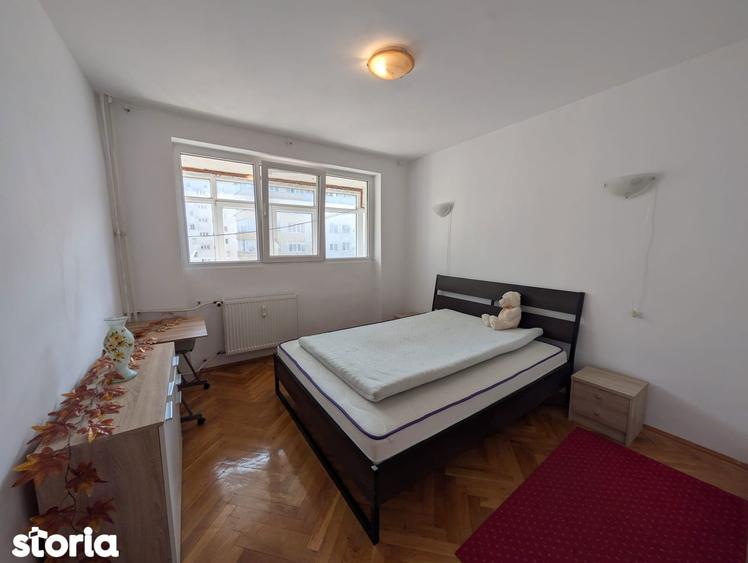Apartament cu 3 camere decomandat în Colentina