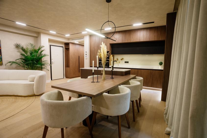 Penthouse cu 3 camere decomandat în Pantelimon