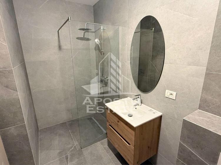 Apartament cu 2 camere semidecomandat, mobilat în UTA