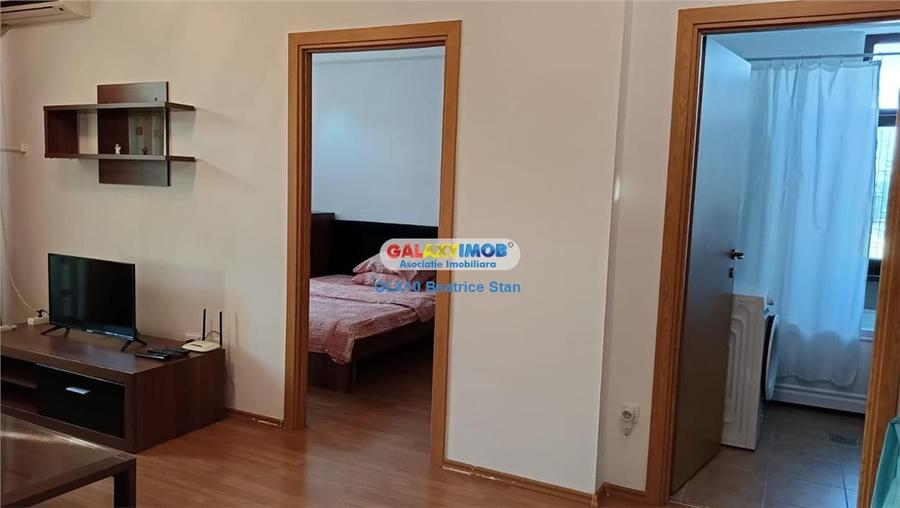 Apartament cu 2 camere semidecomandat, mobilat în Apusului