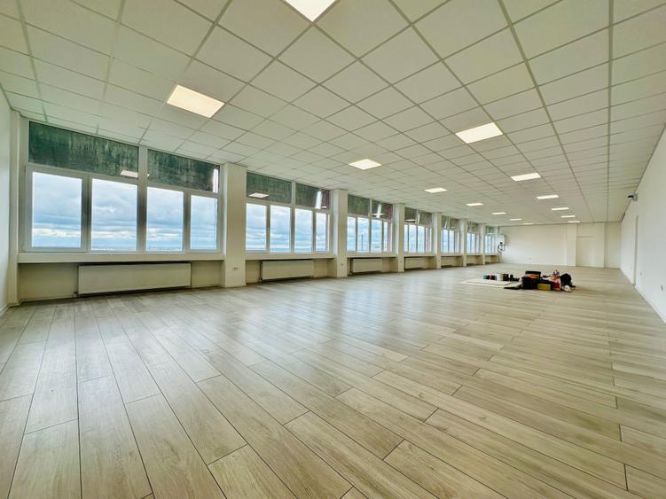 Spațiu Comercial - Renovat Complet - Sector 4 - 256Mp -  Metrou Dimitrie Leonida - 1