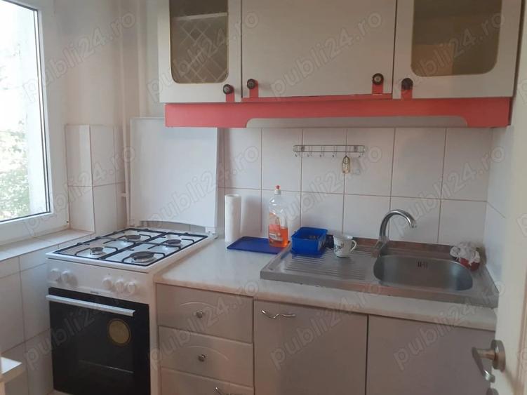 Garsonieră semidecomandată în Barieră
