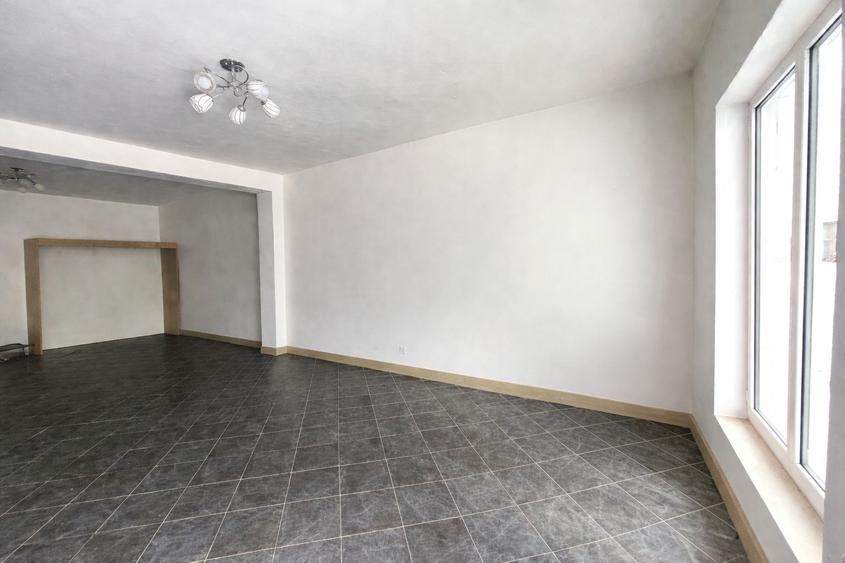 Spațiu comercial de Închiriere/Vânzare | 110 mp | Dornești - 2