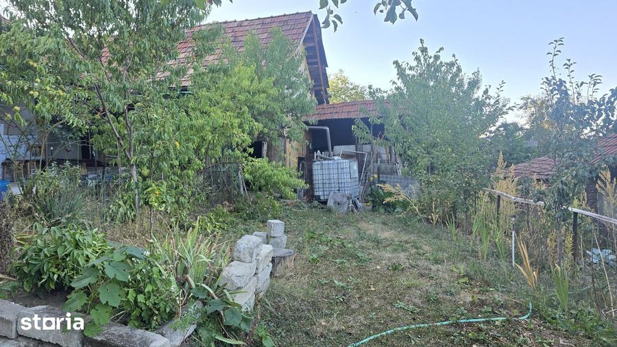 Vand casa in Deva, zona Viile Noi, suprafata de teren de 766 mp, - 2