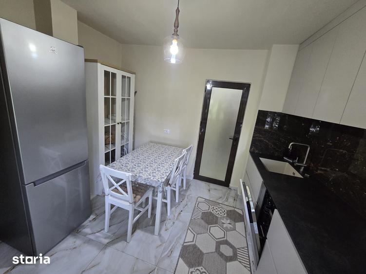 Apartament cu 4 camere în Mazepa 1