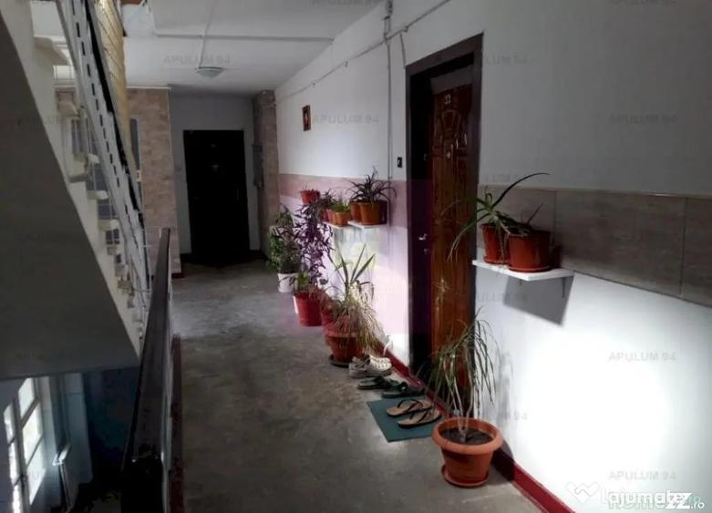Apartament cu 4 camere decomandat în Vitan