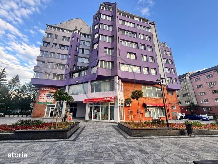 Apartament cu 4 camere, mobilat în Central