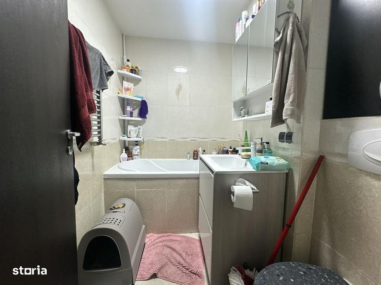 Apartament cu 3 camere în Tudor Vladimirescu