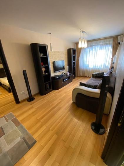 Apartament cu 2 camere semidecomandat în Brâncoveanu