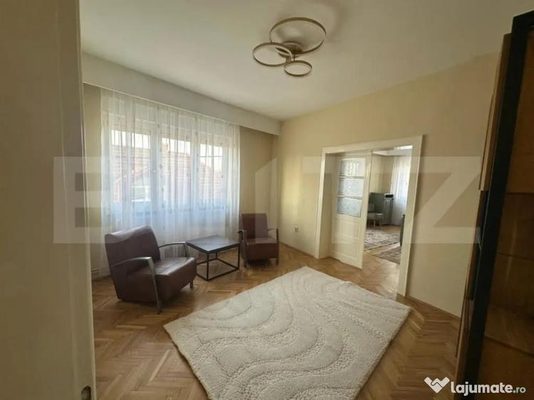 Apartament cu 4 camere decomandat în Titulescu