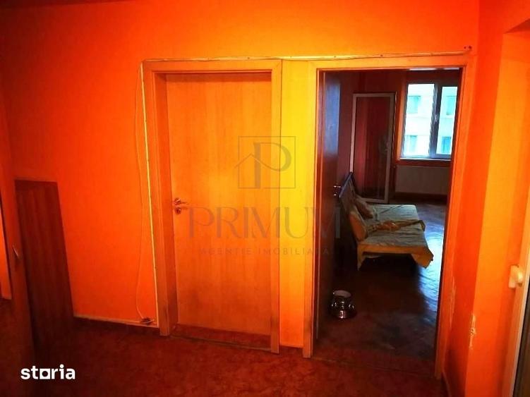 Apartament cu 4 camere decomandat în Complex Studențesc