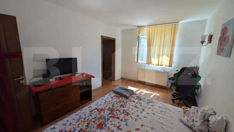 Apartament cu 2 camere semidecomandat, mobilat în Micro 9