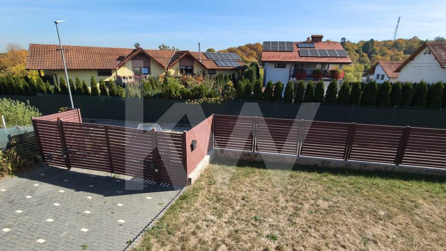 Casă individuală cu 5 camere cu Canalizare în Cisnădie