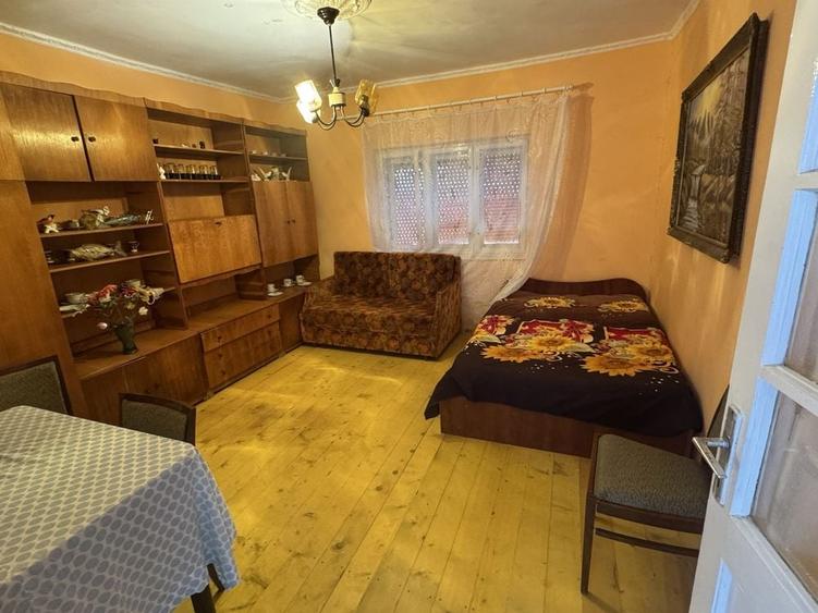Casă cu 4 camere în Tulca
