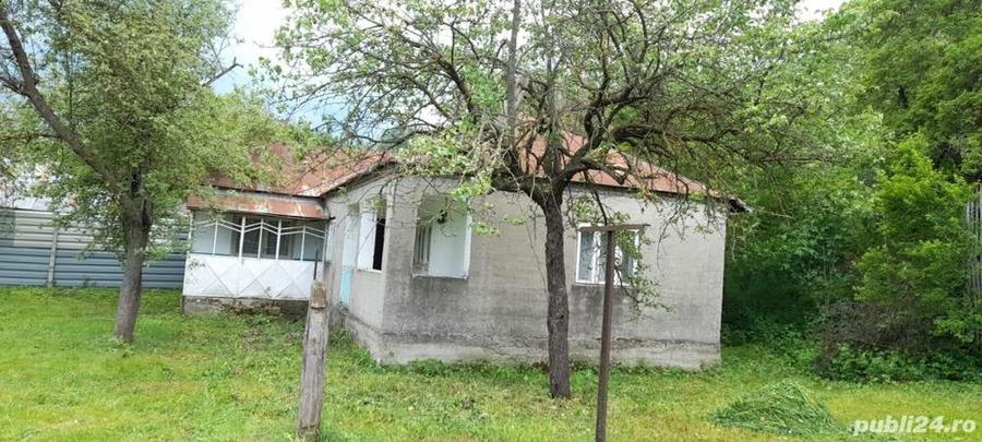 Casă cu 4 camere cu Teren 5574 Mp în Vulcăneasa