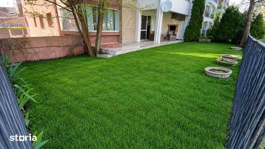 Apartament cu 4 camere decomandat în Central