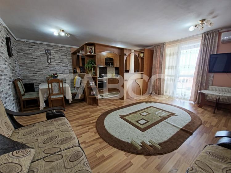Apartament de vanzare 2 camere 73mpu 2 bai etaj intermediar Terezian - 3