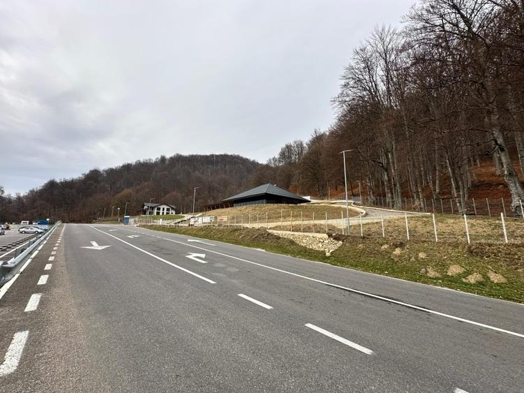 Teren Construcții intravilan de 12500 mp, în Teșila