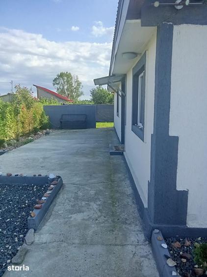 Casă cu 3 camere cu Teren 250 Mp în Vernești