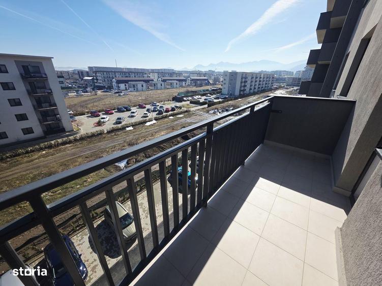 Apartament cu 3 camere în Tractorul