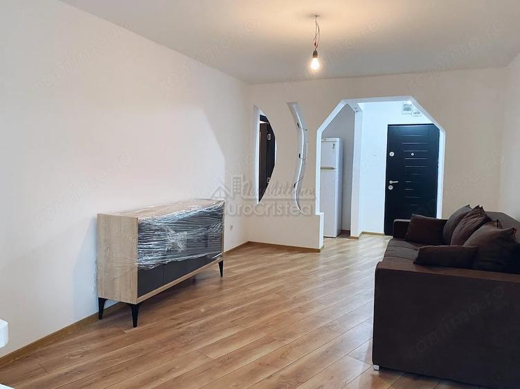Apartament cu 2 camere semidecomandat în Sud