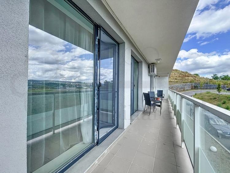 Apartament cu 3 camere semidecomandat, mobilat în Grigorescu