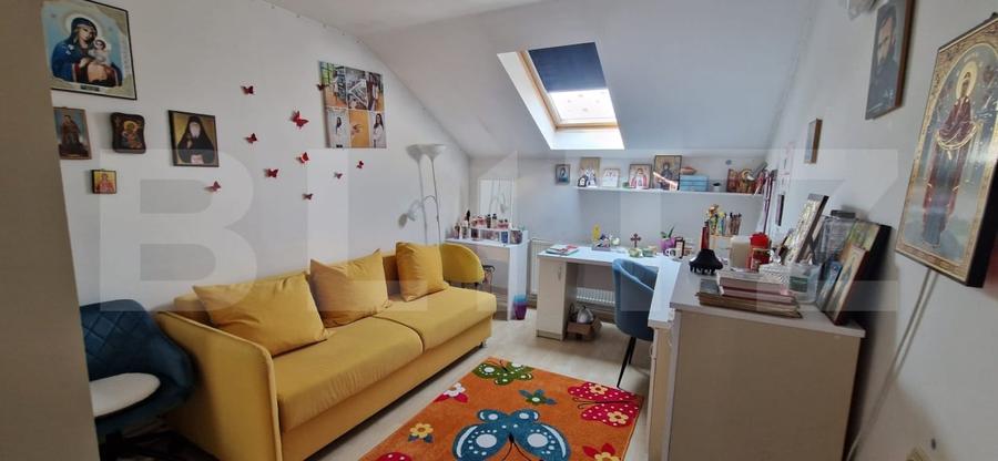 Casă individuală cu 7 camere cu Teren 700 Mp în Bordei